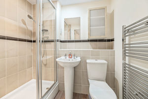 En Suite- click for photo gallery